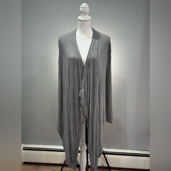 SALE! Gray BCBGMAXAZRIA Thin Open Sweater Size M EUC - Picture 1 of 5